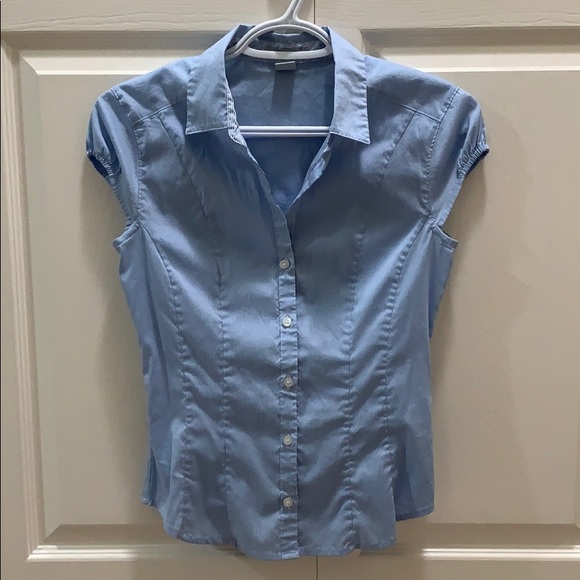 *2 shirts for $15* H&M short sleeved work shirt - Picture 1 of 4